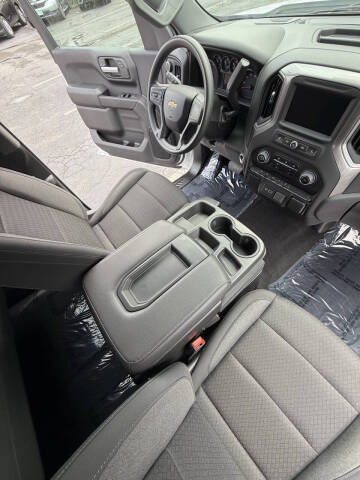 2022 Chevrolet Silverado 1500 Custom