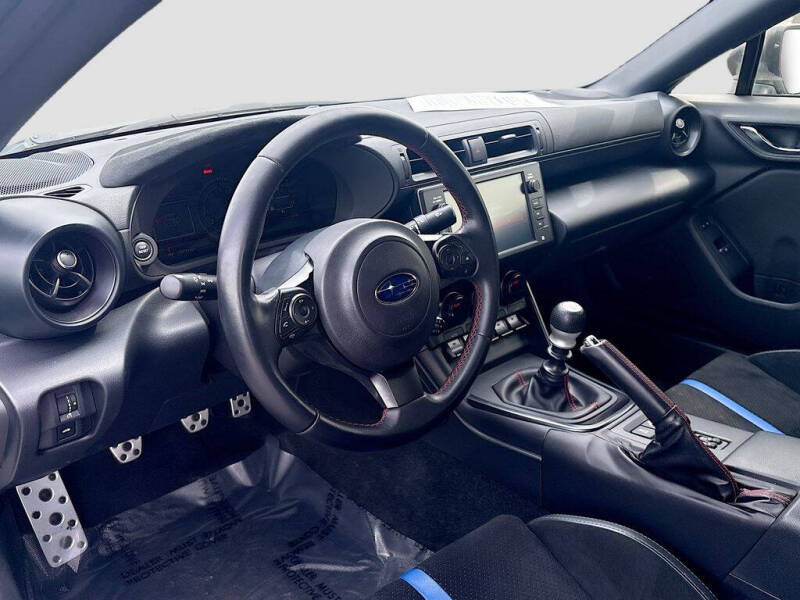 2024 Subaru BRZ tS