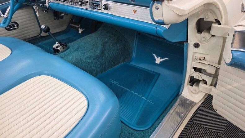 1956 Ford Thunderbird