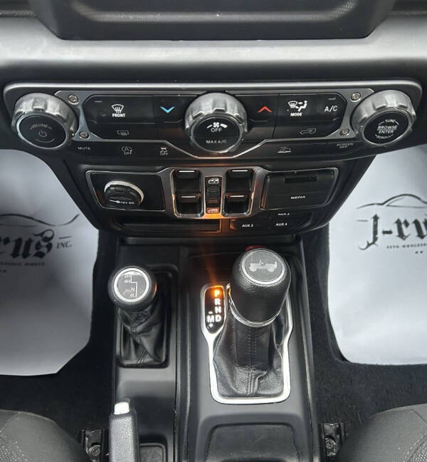 2023 Jeep Wrangler Willys