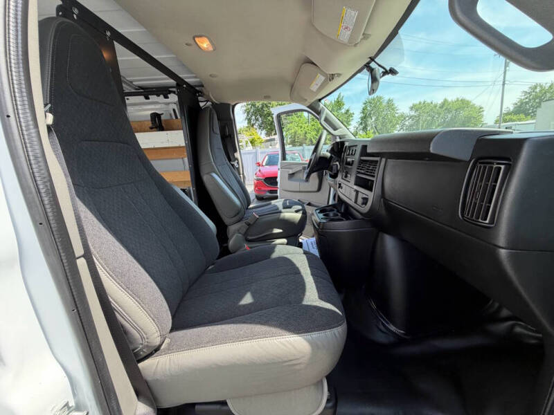 2018 GMC Savana 2500