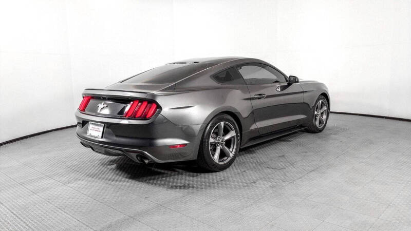 2015 Ford Mustang V6