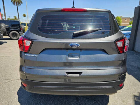 2019 Ford Escape S