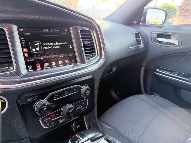 2016 Dodge Charger SXT