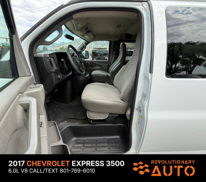 2017 Chevrolet Express LT 3500