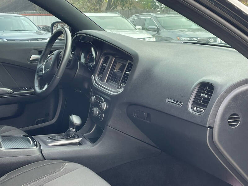 2019 Dodge Charger SXT