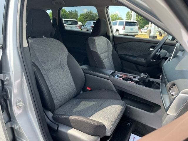 2023 Nissan Rogue 15