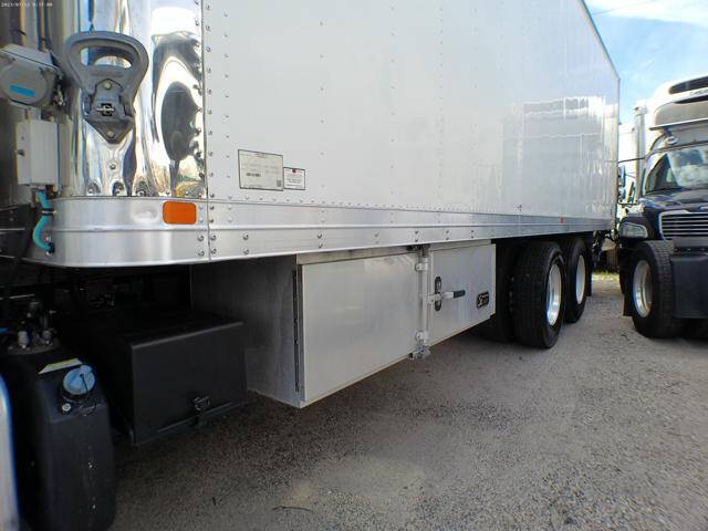 2018 Freightliner M2 106