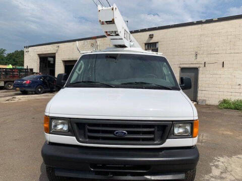 2005 Ford E-Series E-350 SD