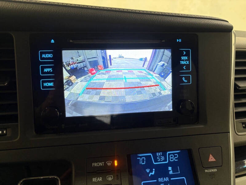 2016 Toyota Sienna XLE 7-Passenger