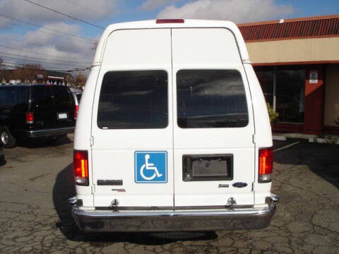 2014 Ford E-Series E-350 SD