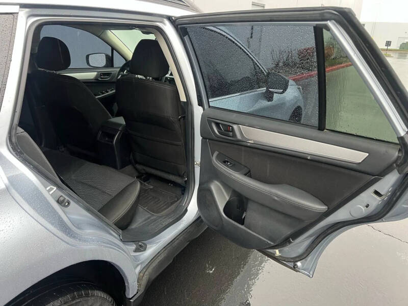 2019 Subaru Outback 2.5i