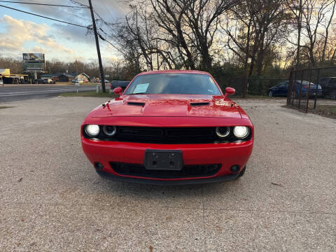 2019 Dodge Challenger for sale at MENDEZ AUTO SALES in Tyler TX