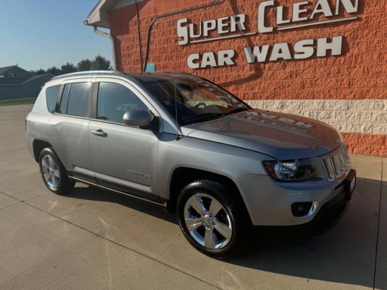 2016 Jeep Compass for sale at Illinois Auto Wholesalers in Tolono, IL