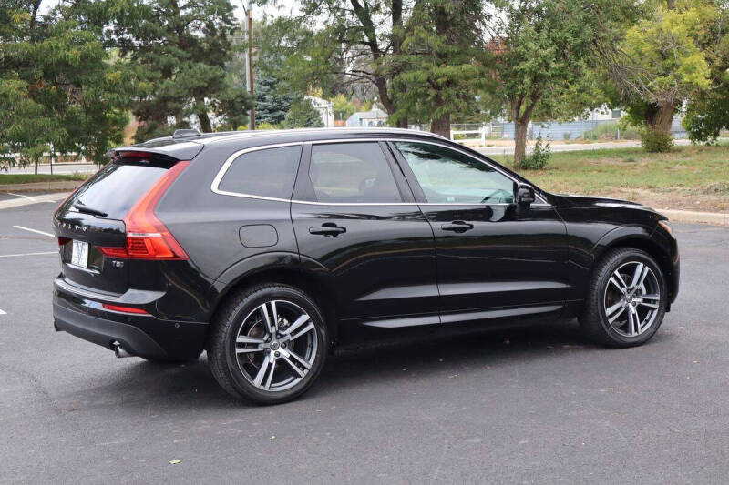 2019 Volvo XC60 T5 Momentum