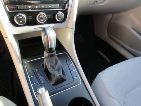 2017 Volkswagen Passat 1.8T S