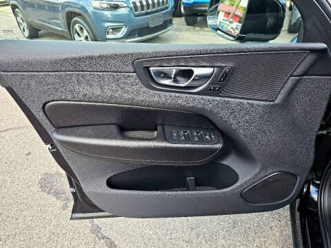 2018 Volvo XC60 T6 Momentum