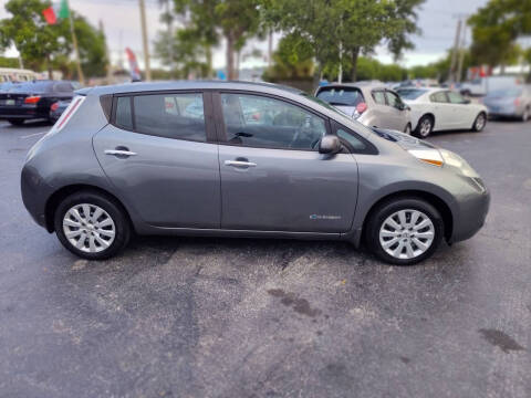 2015 Nissan LEAF S