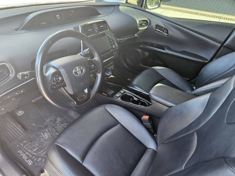 2021 Toyota Prius XLE