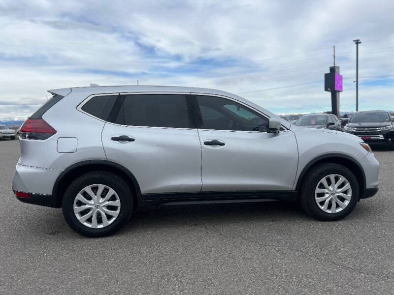 2020 Nissan Rogue S