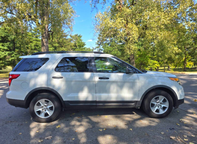 2013 Ford Explorer Base photo 4