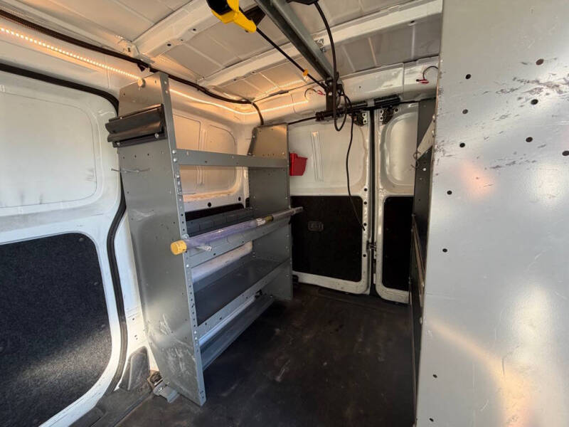 2017 Nissan NV200 SV