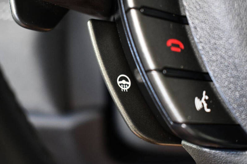 2019 Land Rover Range Rover Evoque SE Premium