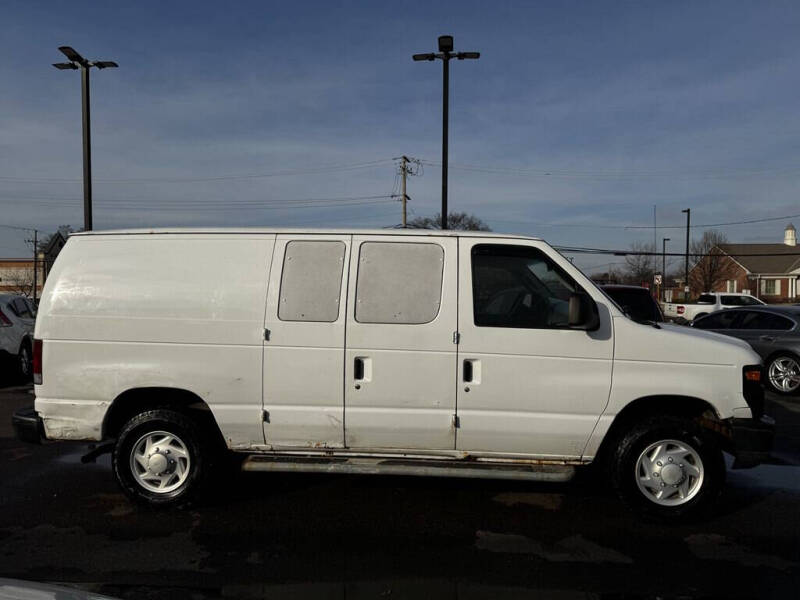 2008 Ford E-Series E-250