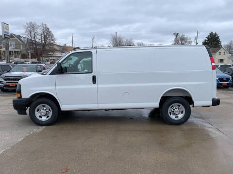 2025 Chevrolet Express 3500