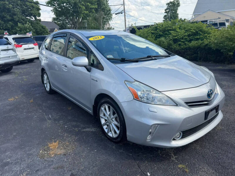 2013 Toyota Prius v