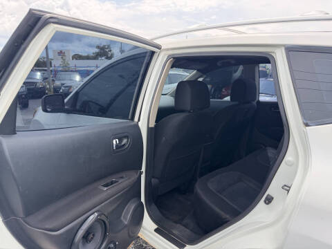 2014 Nissan Rogue Select S