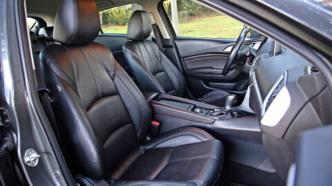 2017 Mazda MAZDA3 Touring