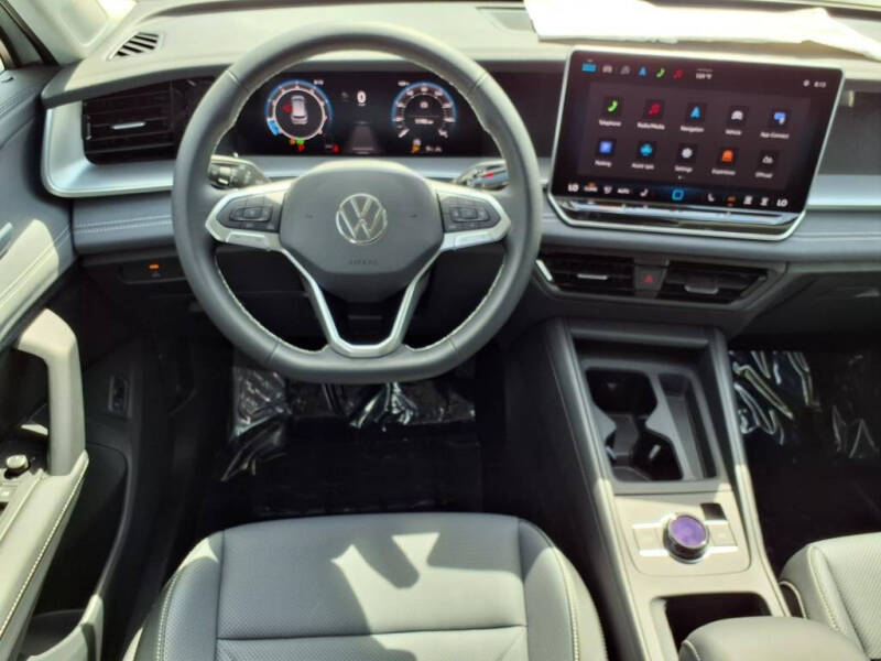 2025 Volkswagen Tiguan SE 4Motion