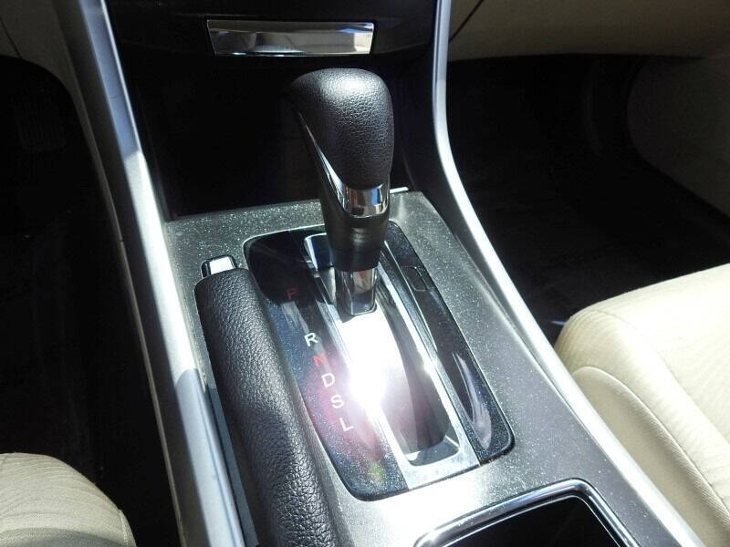 2014 Honda Accord  - $13,600