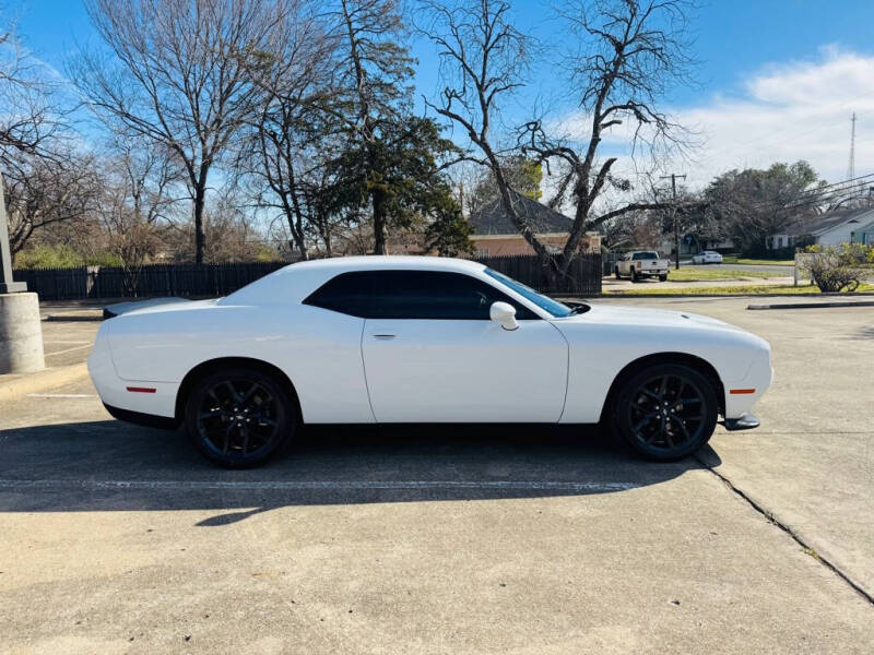 2021 Dodge Challenger SXT