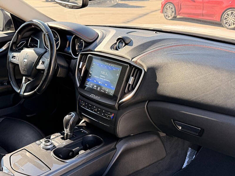 2018 Maserati Ghibli