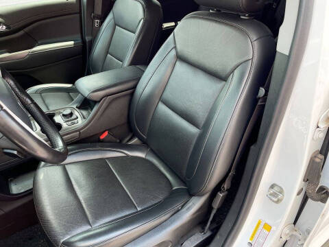 2021 GMC Acadia SLT