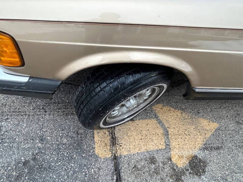 1984 Mercedes-Benz 300-Class 300 SD