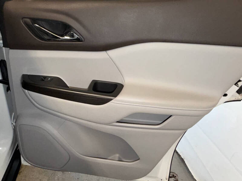 2017 GMC Acadia SLT-1