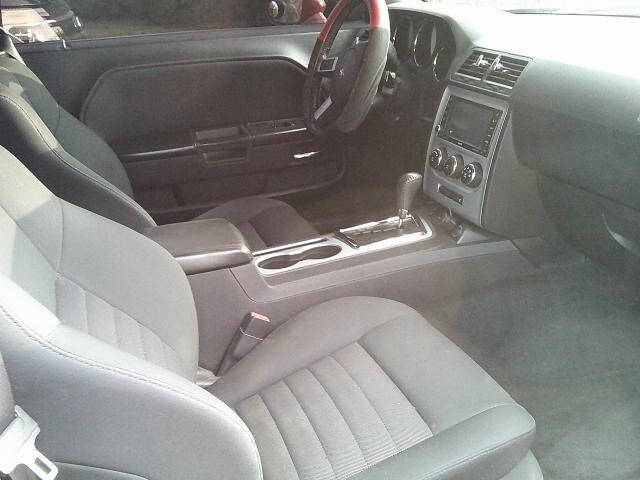 2010 Dodge Challenger SE