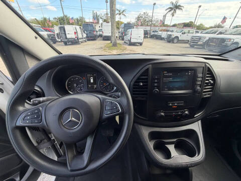 2023 Mercedes-Benz Metris Cargo