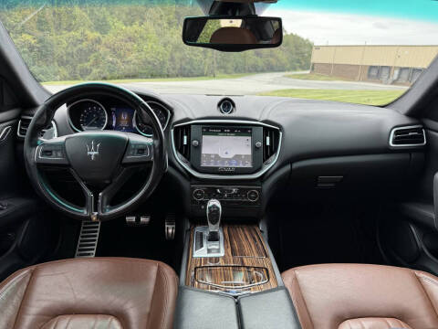 2014 Maserati Ghibli