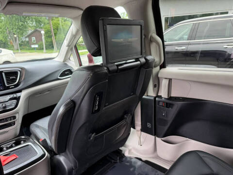 2018 Chrysler Pacifica Touring L Plus