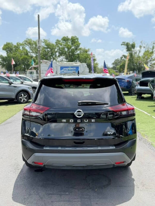 2021 Nissan Rogue SV