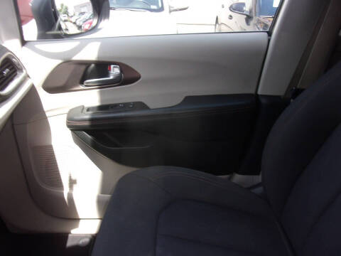 2017 Chrysler Pacifica Touring