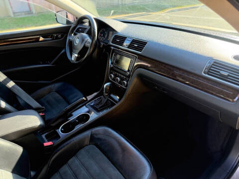 2015 Volkswagen Passat 2.0L TDI SEL Premium