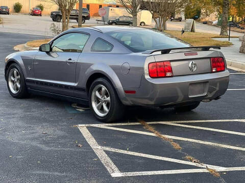 2006 Ford Mustang V6 Deluxe