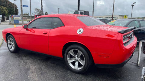 2016 Dodge Challenger SXT