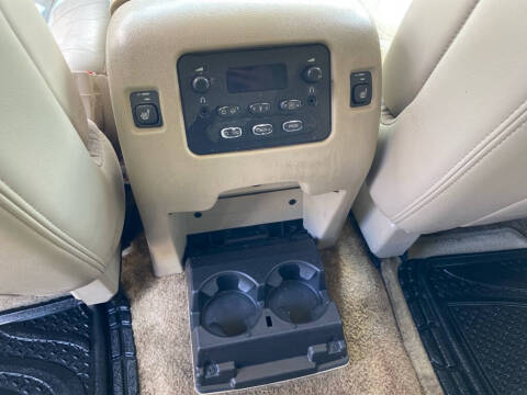 2003 Cadillac Escalade