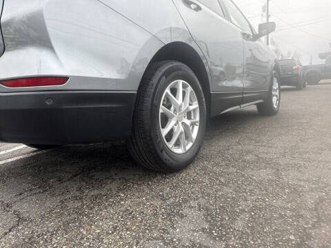 2023 Chevrolet Equinox LS